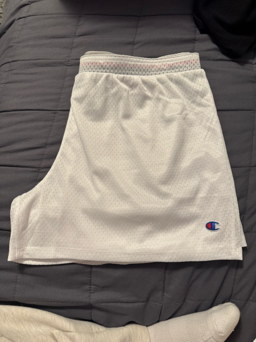 Women’s (XL) Champion White Athletic Mesh Shorts